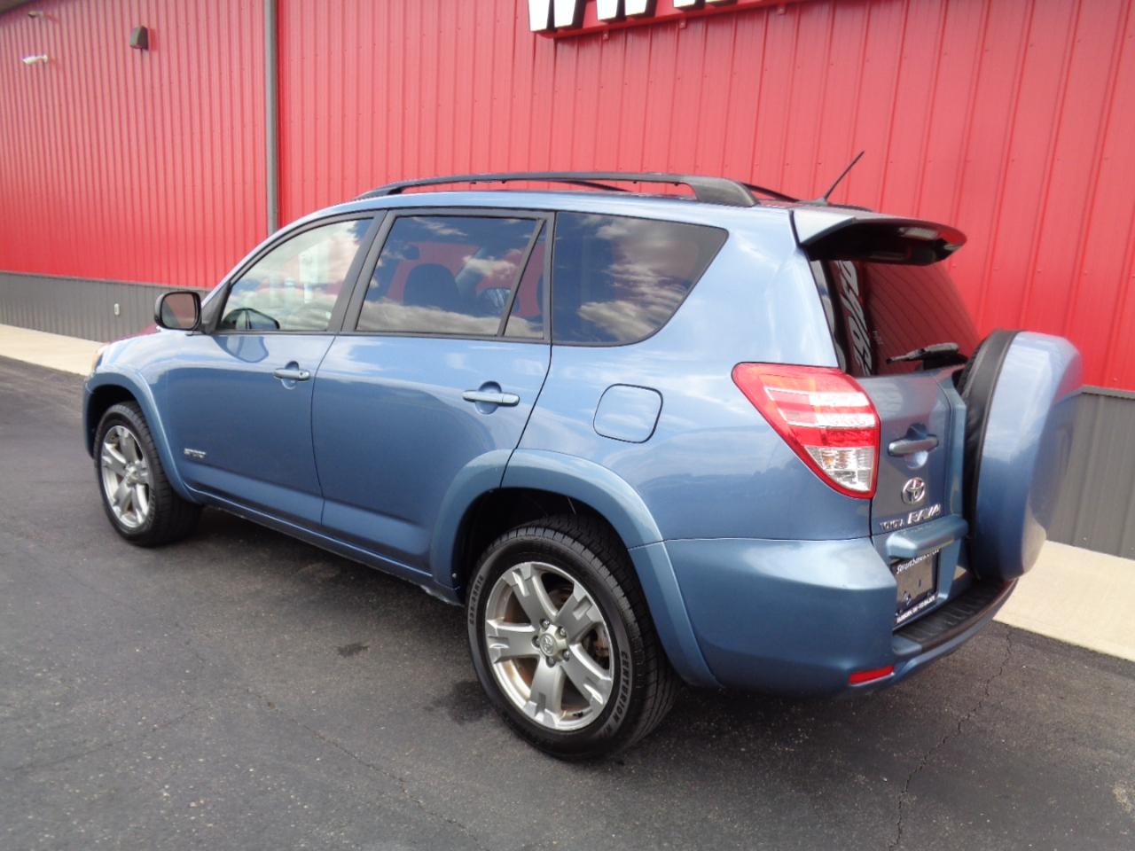 Toyota RAV4 Sport I4 2WD 2010