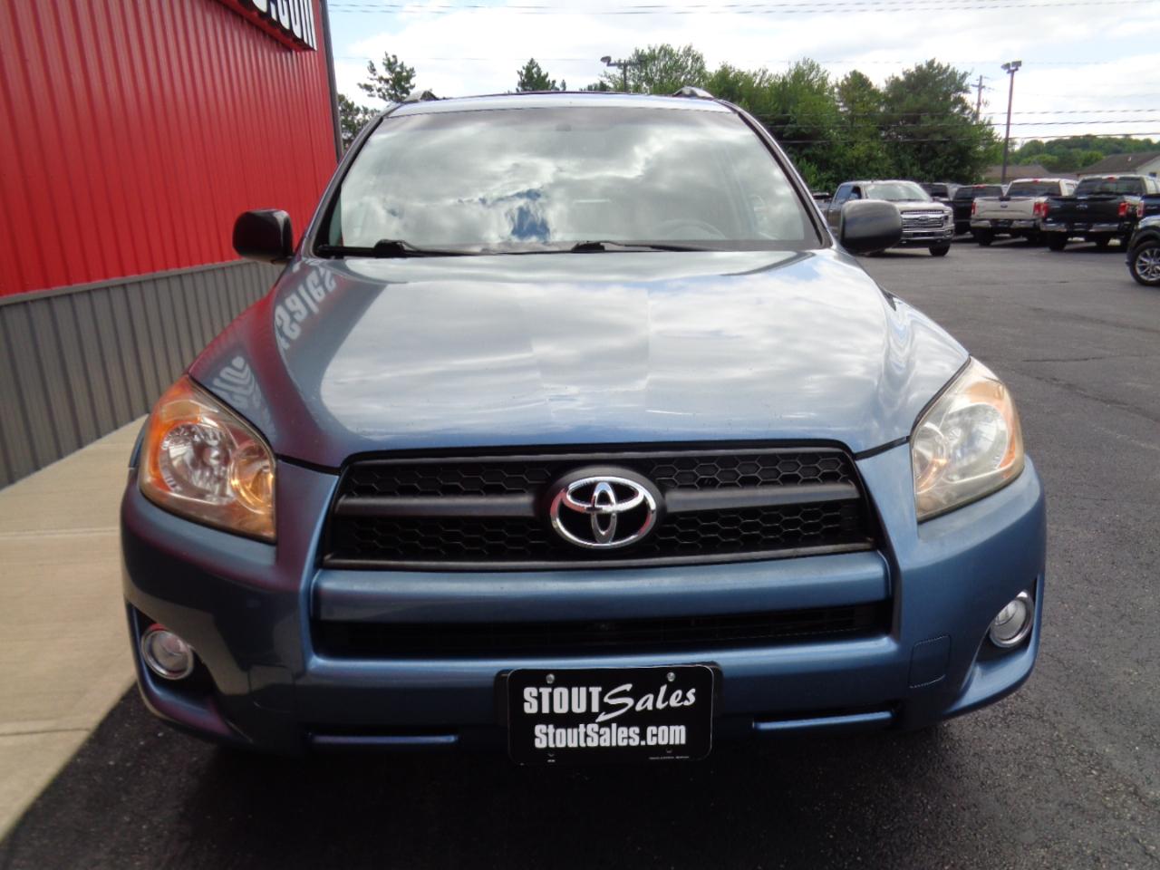 Toyota RAV4 Sport I4 2WD 2010