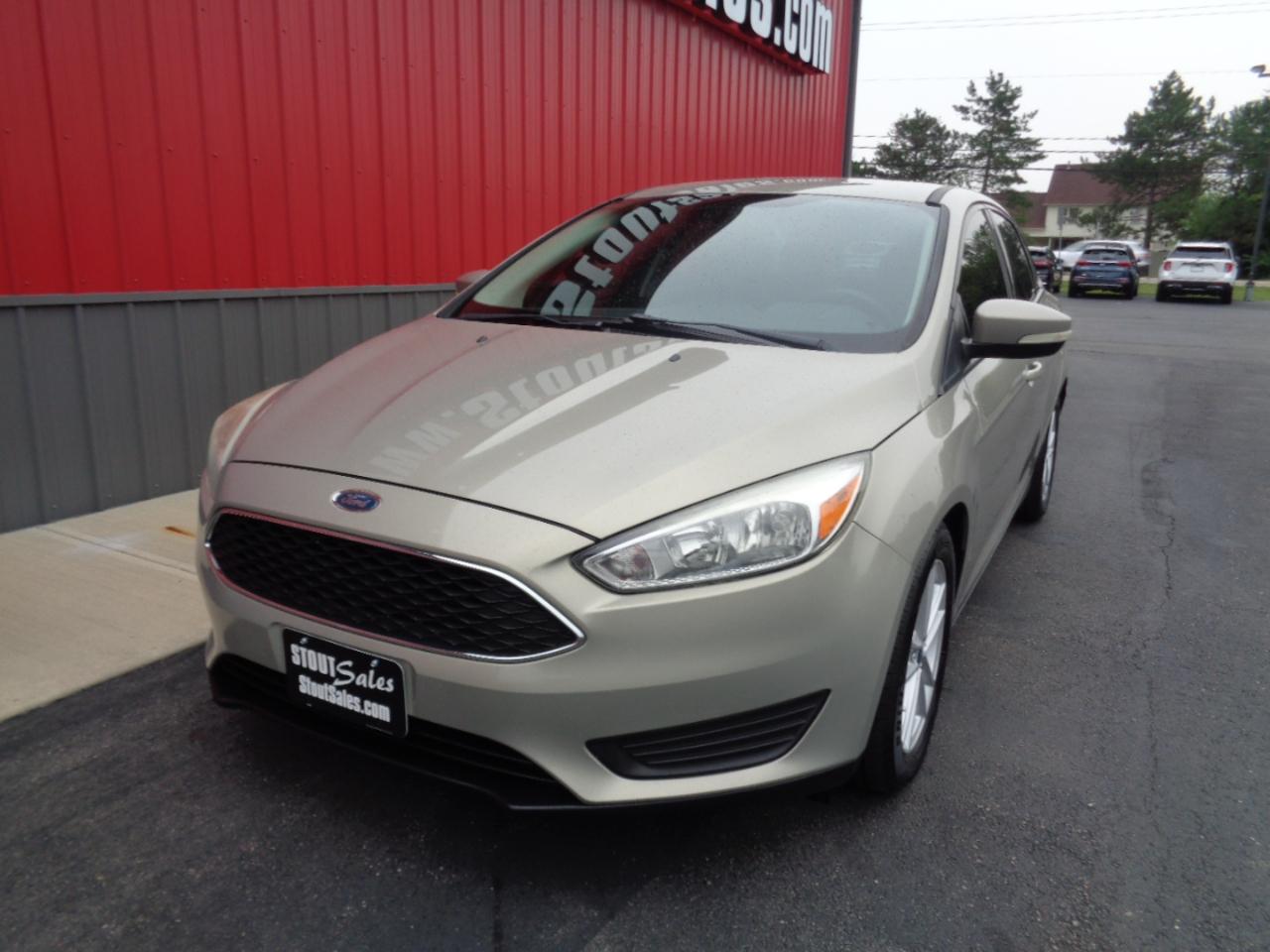 Ford Focus SE Sedan 2016