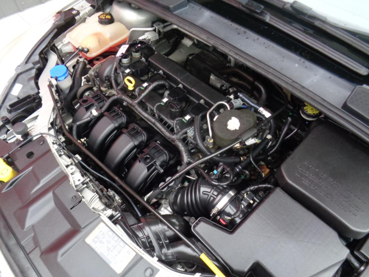 Ford Focus SE Sedan 2016