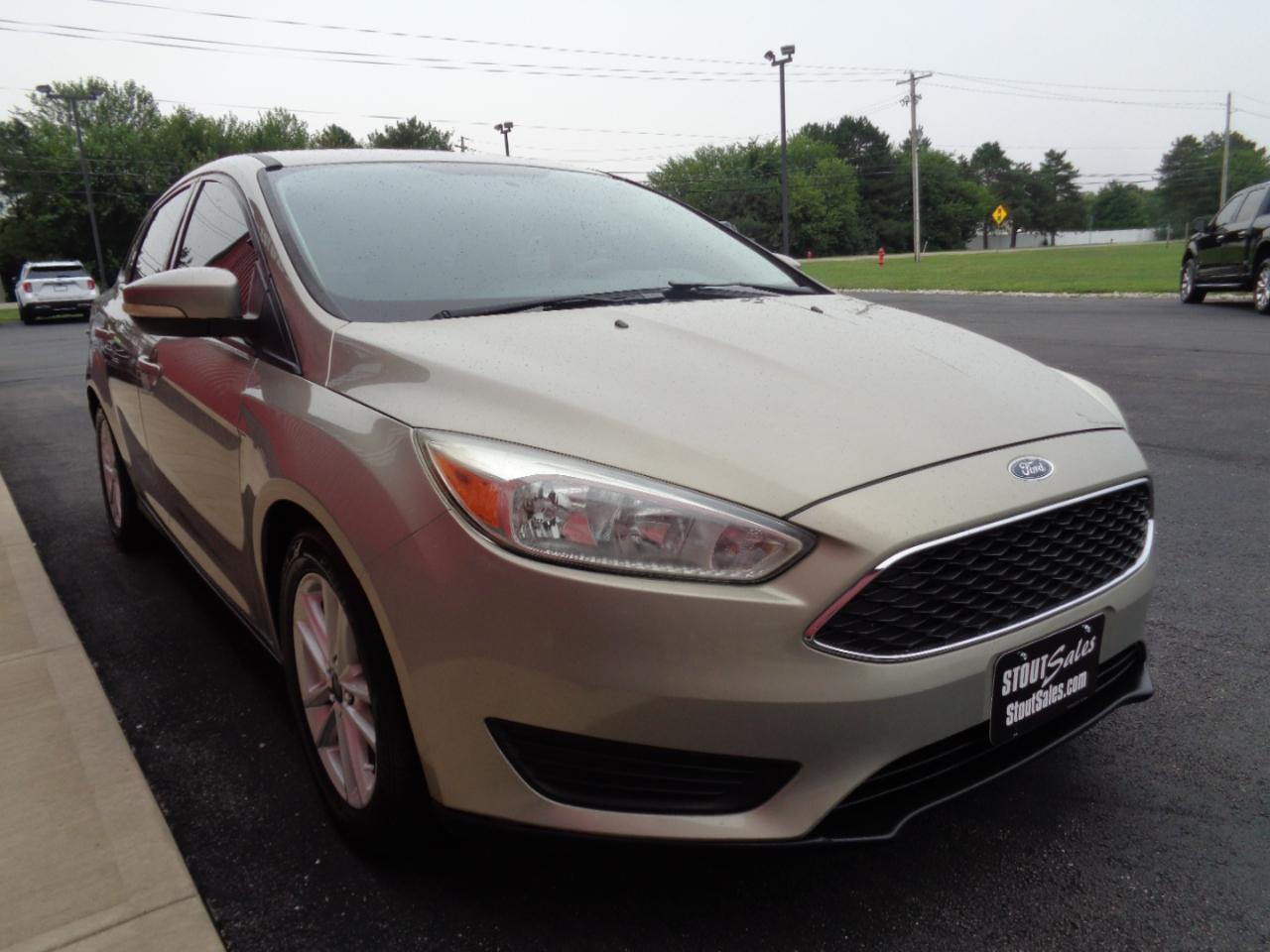 Ford Focus SE Sedan 2016