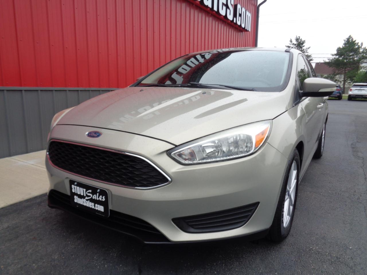 Ford Focus SE Sedan 2016