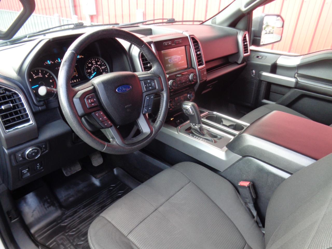 Ford F-150 XLT SuperCrew 5.5-ft. Bed 4WD 2015