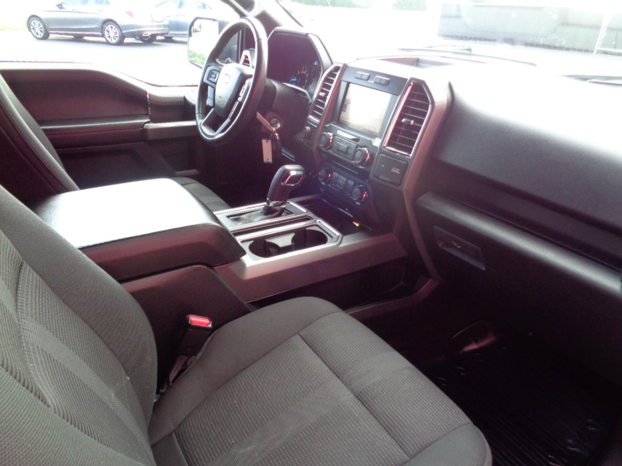 Ford F-150 XLT SuperCrew 5.5-ft. Bed 4WD 2015
