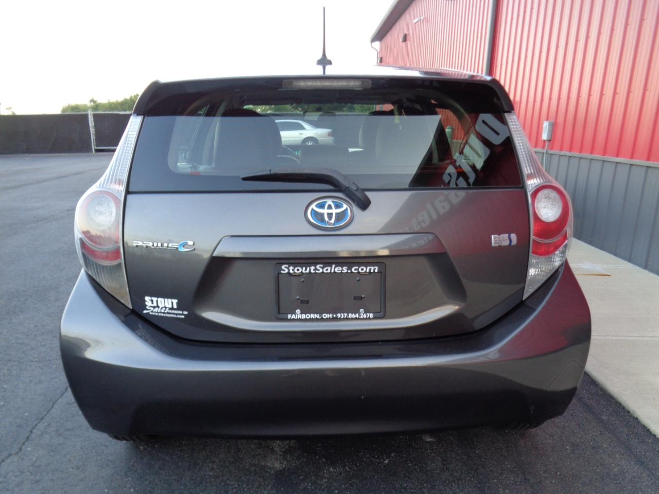 Toyota Prius c Four 2013