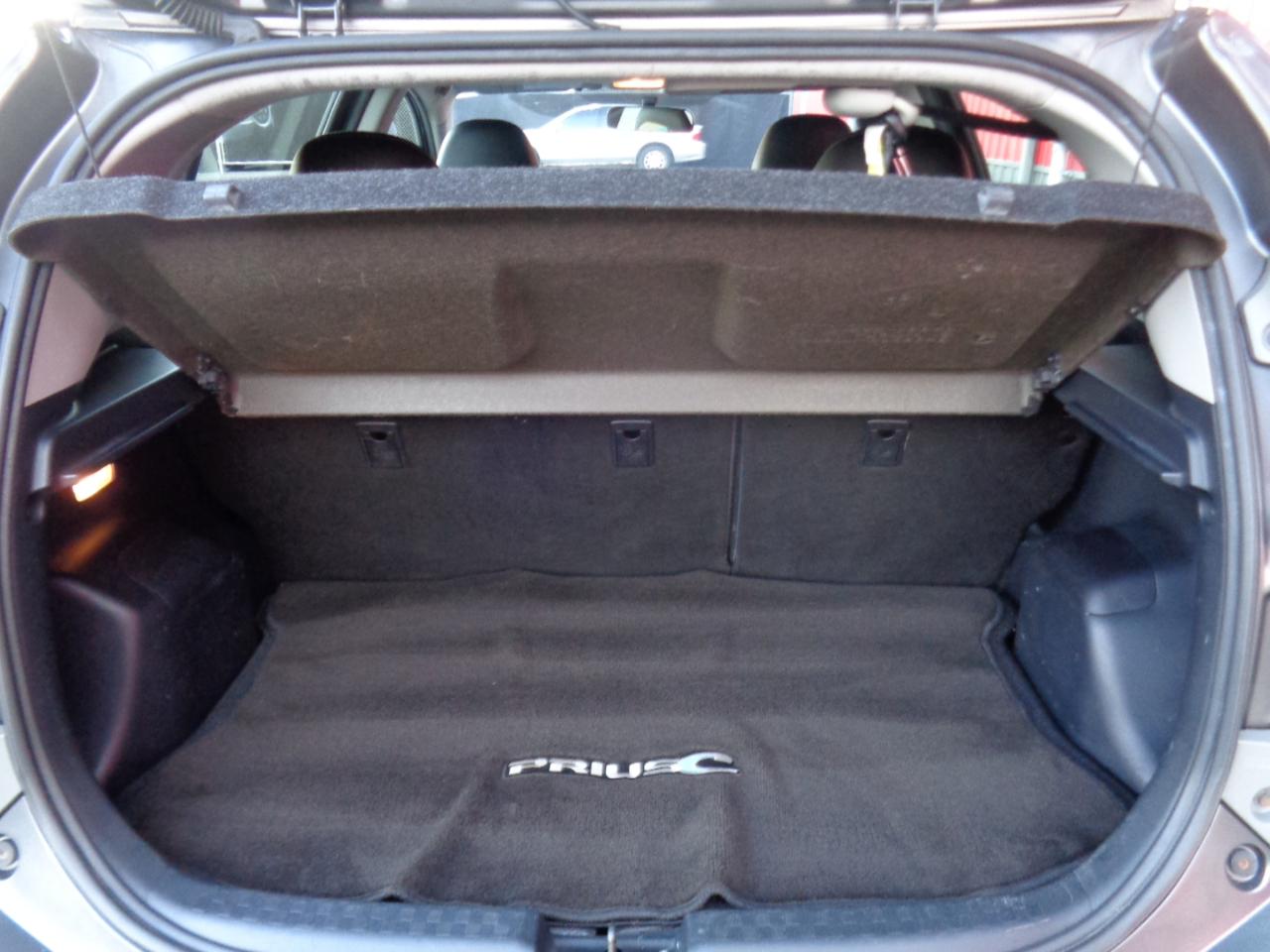 Toyota Prius c Four 2013