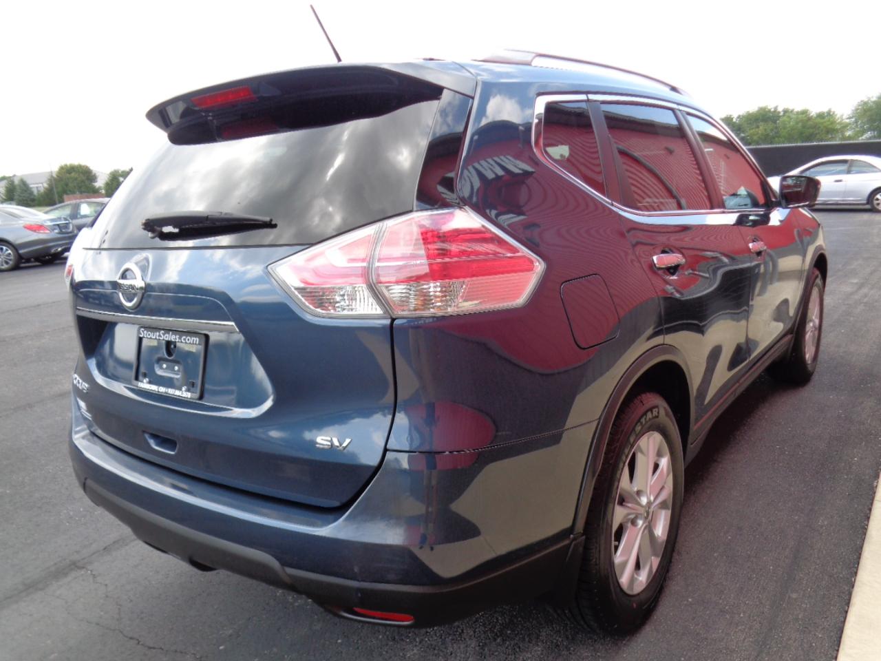 Nissan Rogue SV 2WD 2015