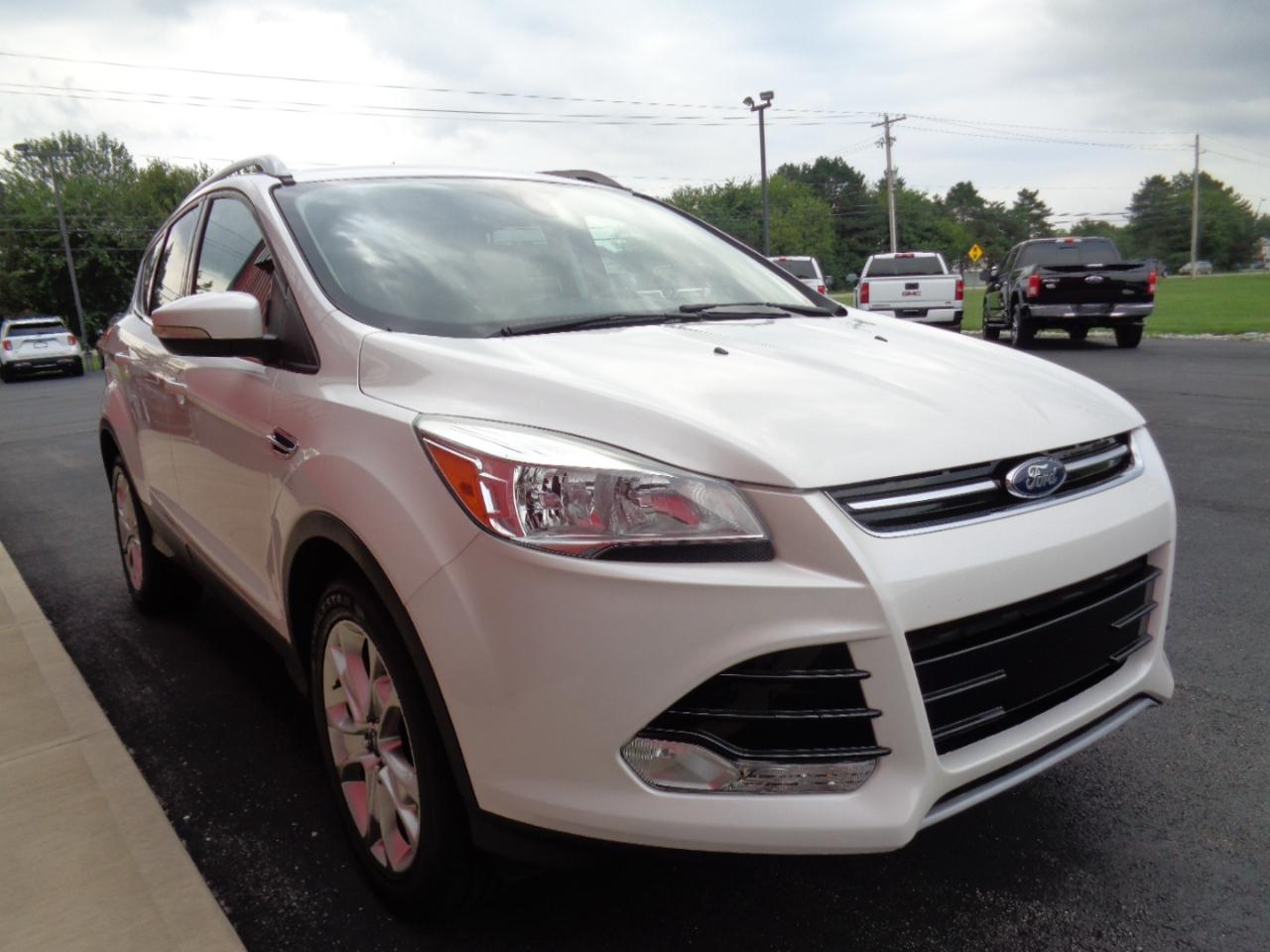 Ford Escape Titanium 4WD 2016