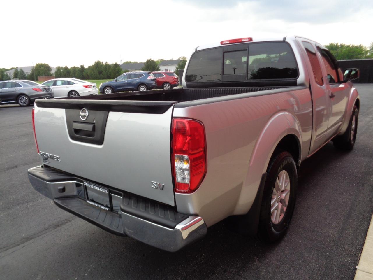 Nissan Frontier SV King Cab I4 5AT 2WD 2017