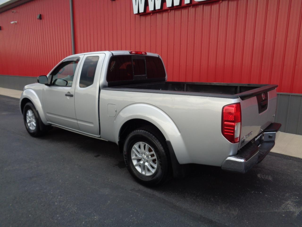 Nissan Frontier SV King Cab I4 5AT 2WD 2017