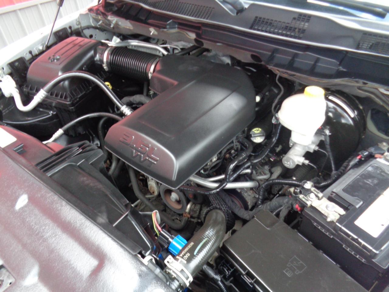 RAM 1500 Big Horn Crew Cab SWB 4WD 2015