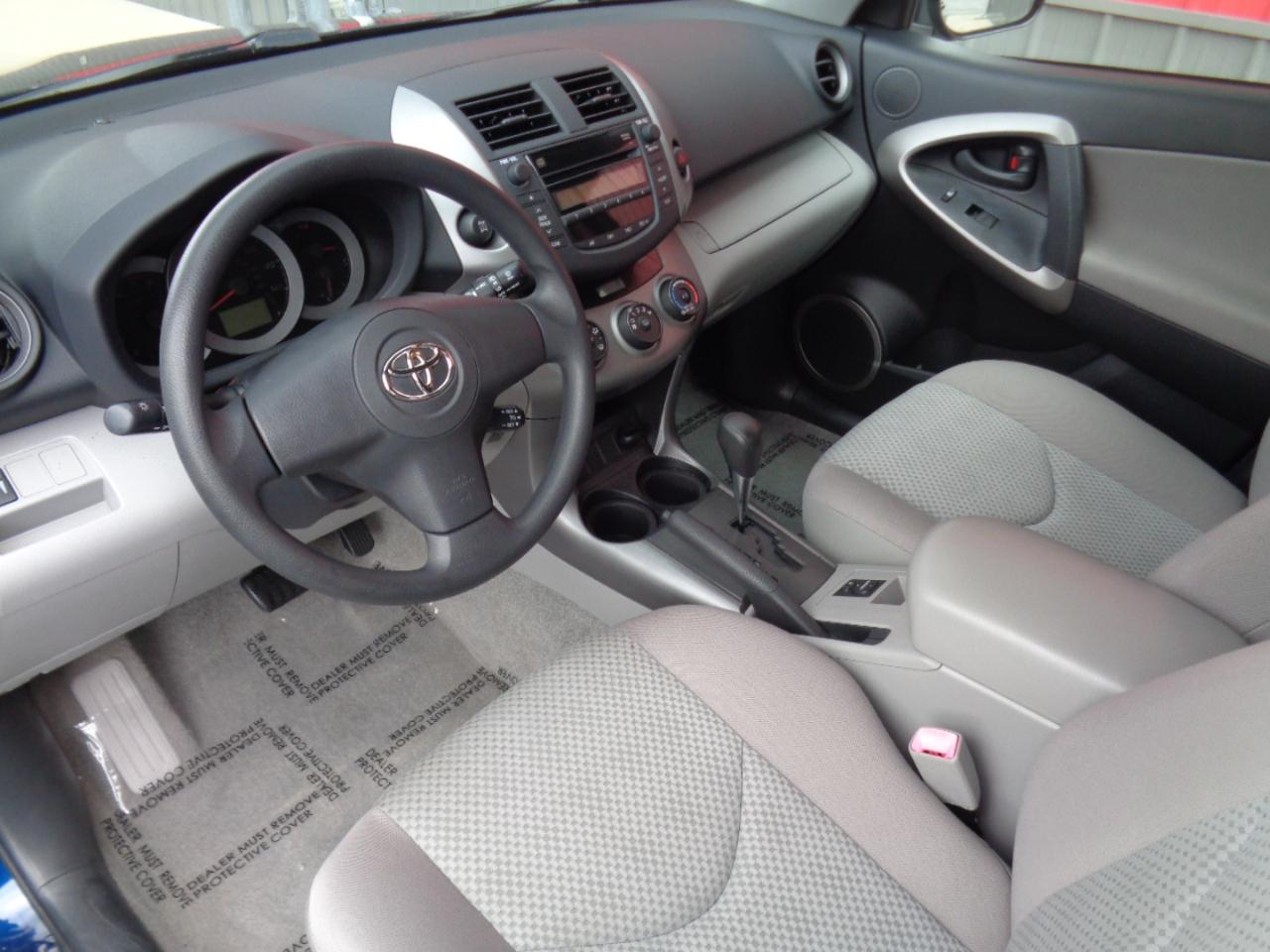 Toyota RAV4 Base I4 4WD 2007