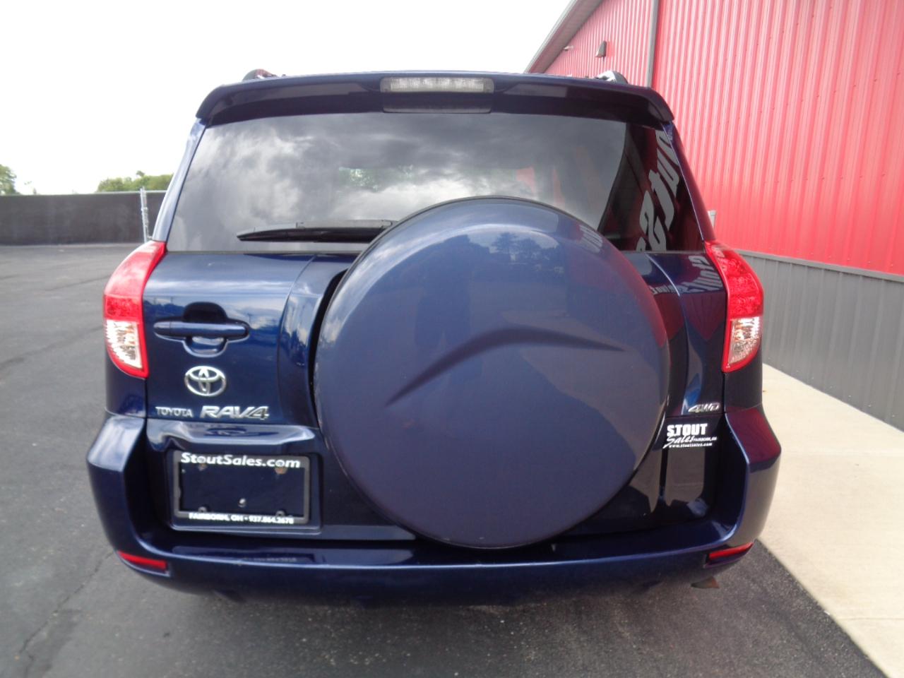 Toyota RAV4 Base I4 4WD 2007