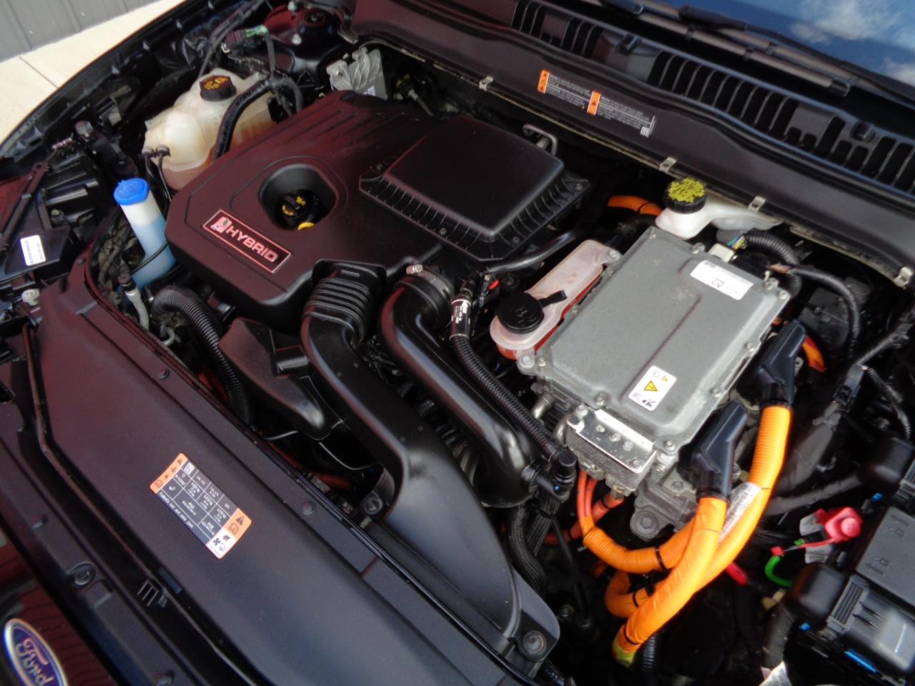 Ford Fusion Hybrid Titanium 2020