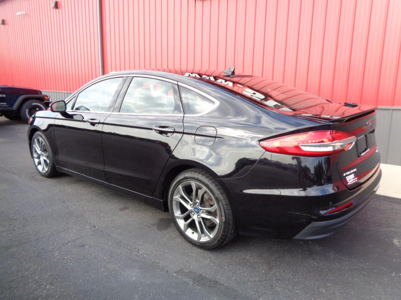 Ford Fusion Hybrid Titanium 2020
