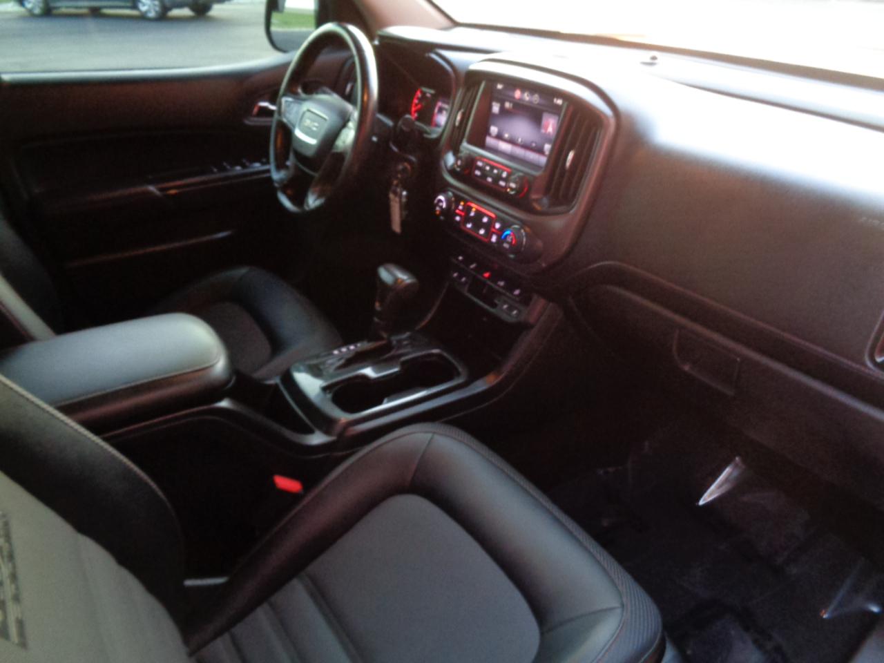 GMC Canyon SLE Crew Cab 4WD Long Box 2015