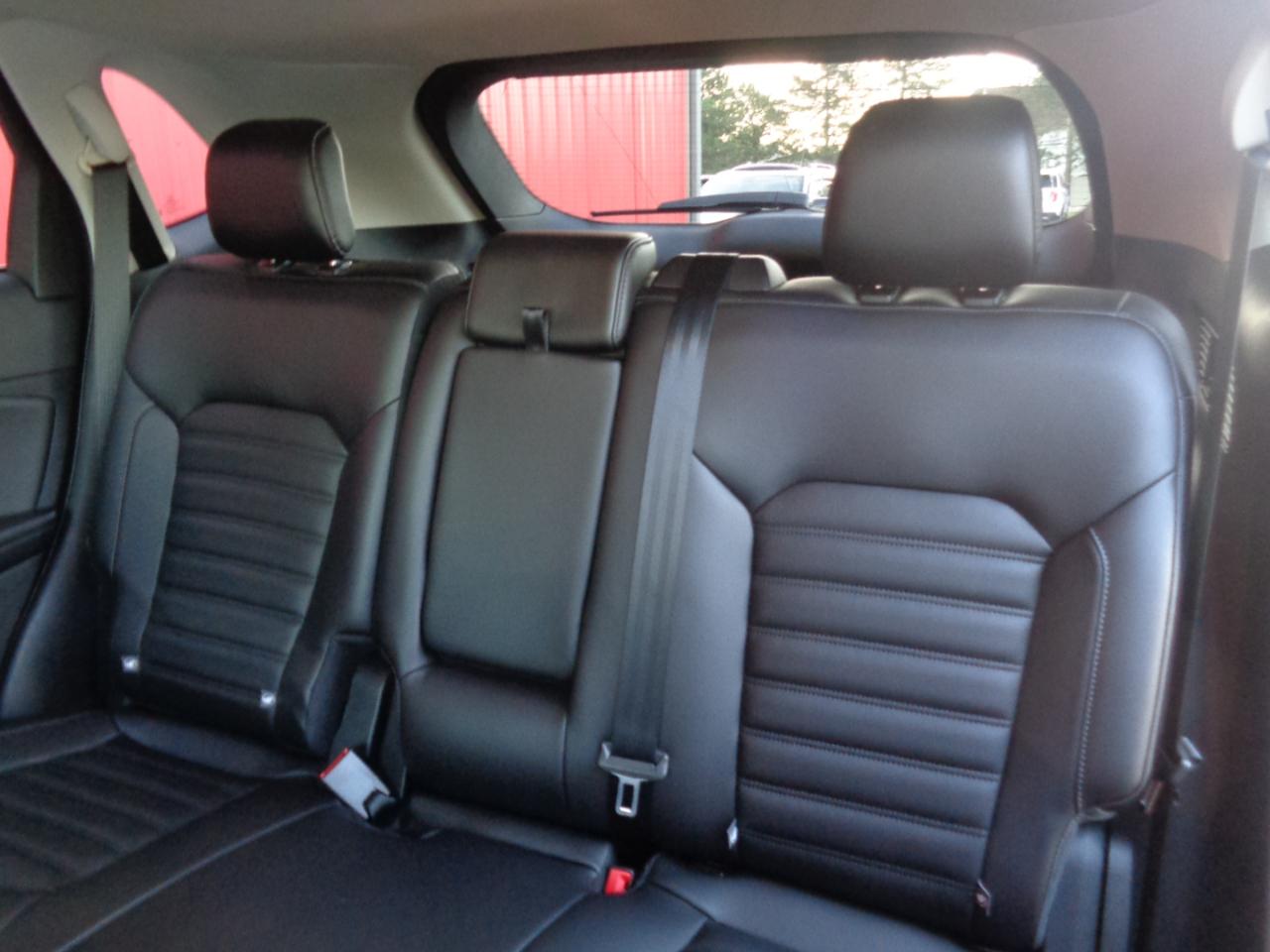 Ford Edge SEL FWD 2021