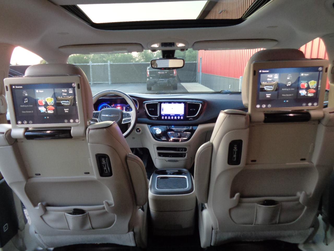 Chrysler Pacifica Limited 2017