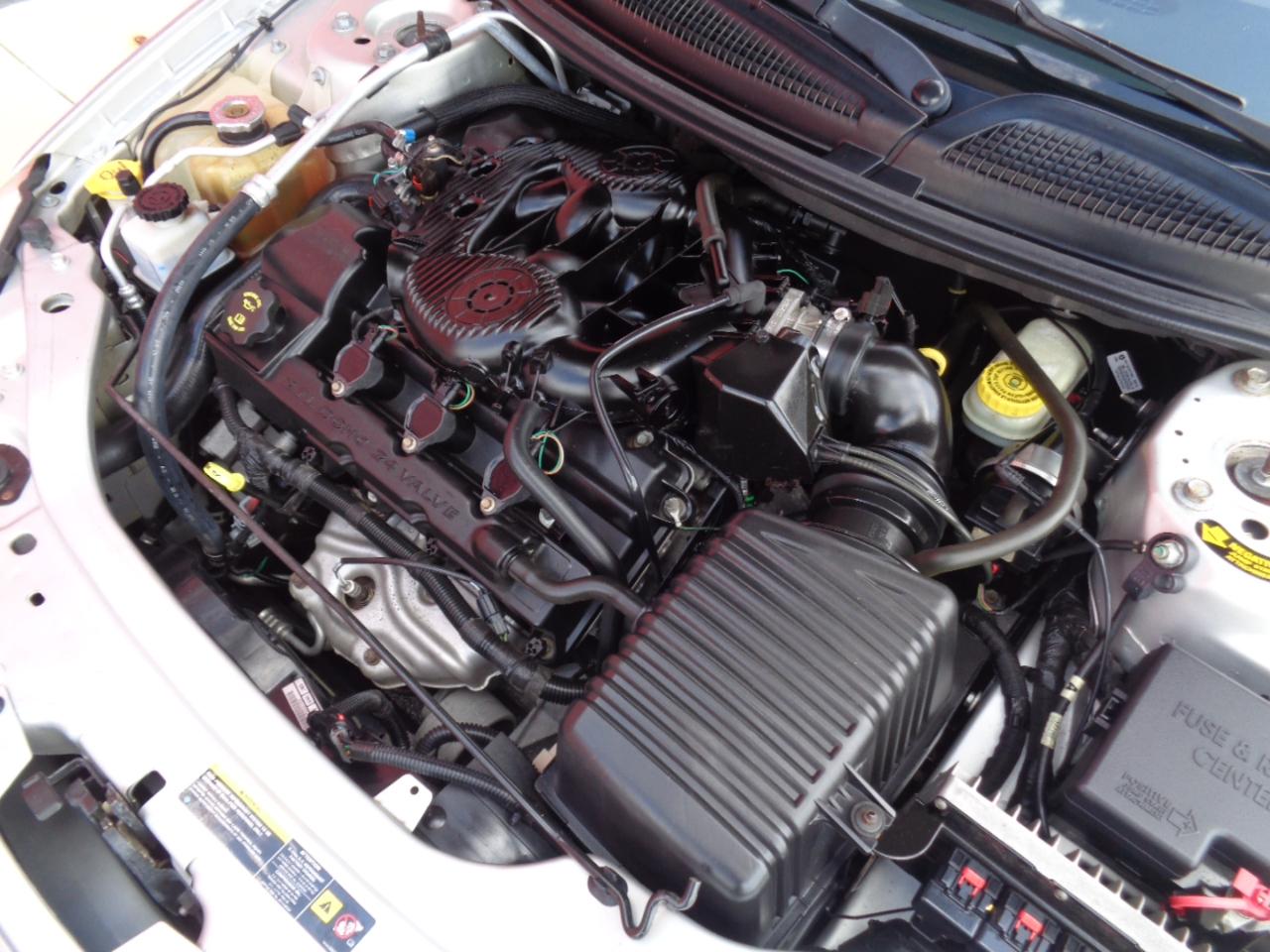 Chrysler Sebring Touring Sedan 2006