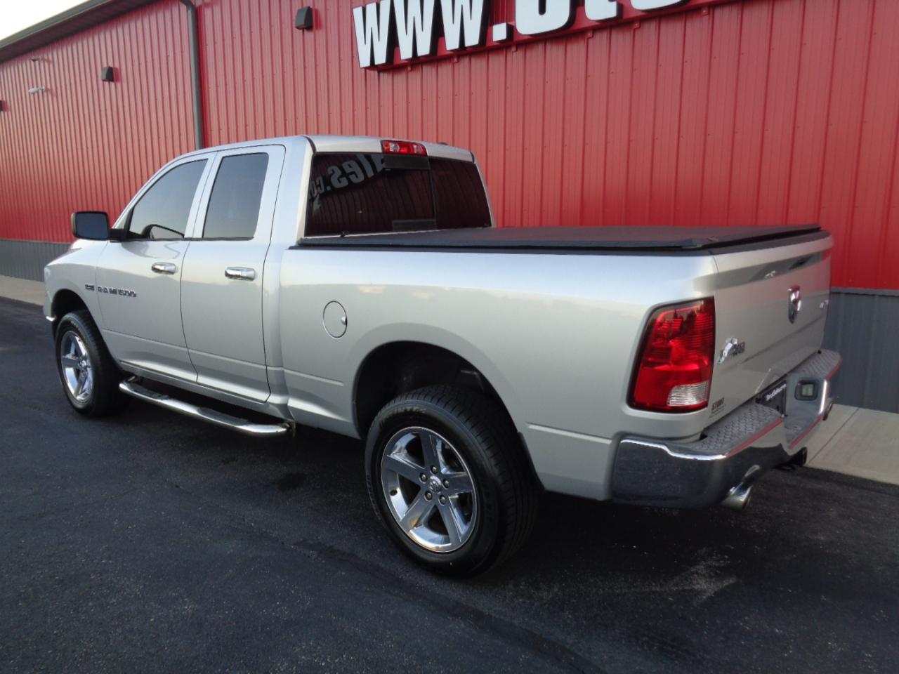 RAM 1500 SLT Quad Cab 4WD 2012