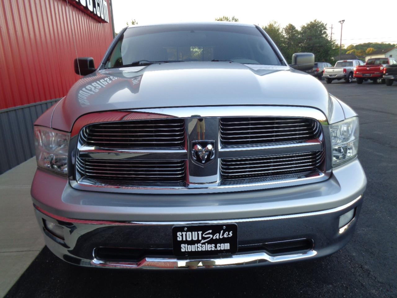 RAM 1500 SLT Quad Cab 4WD 2012