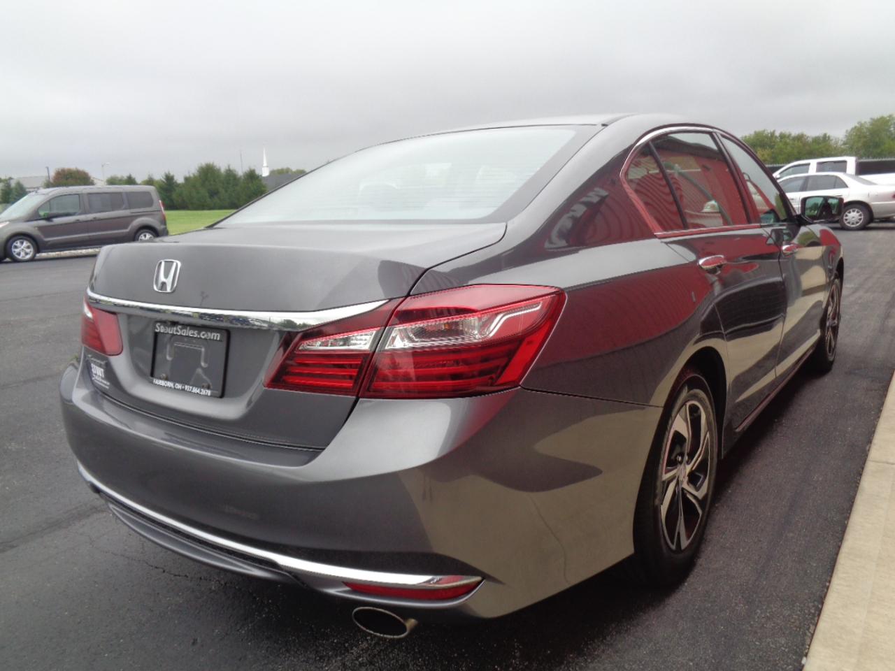 Honda Accord LX Sedan CVT 2016