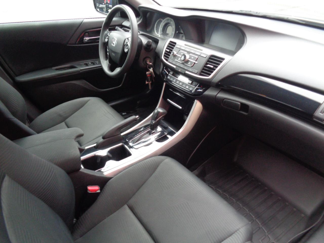 Honda Accord LX Sedan CVT 2016