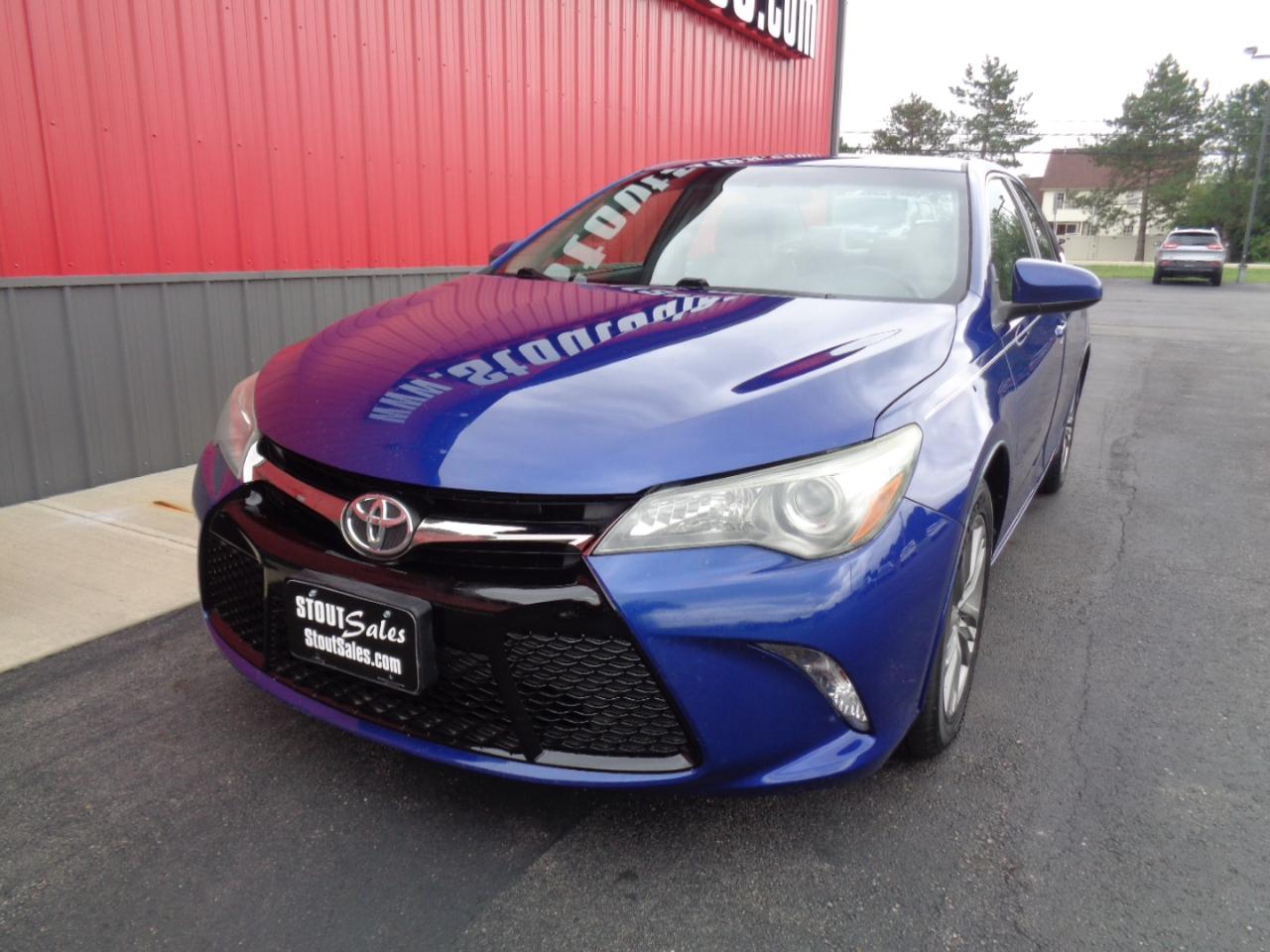 Toyota Camry SE 2015