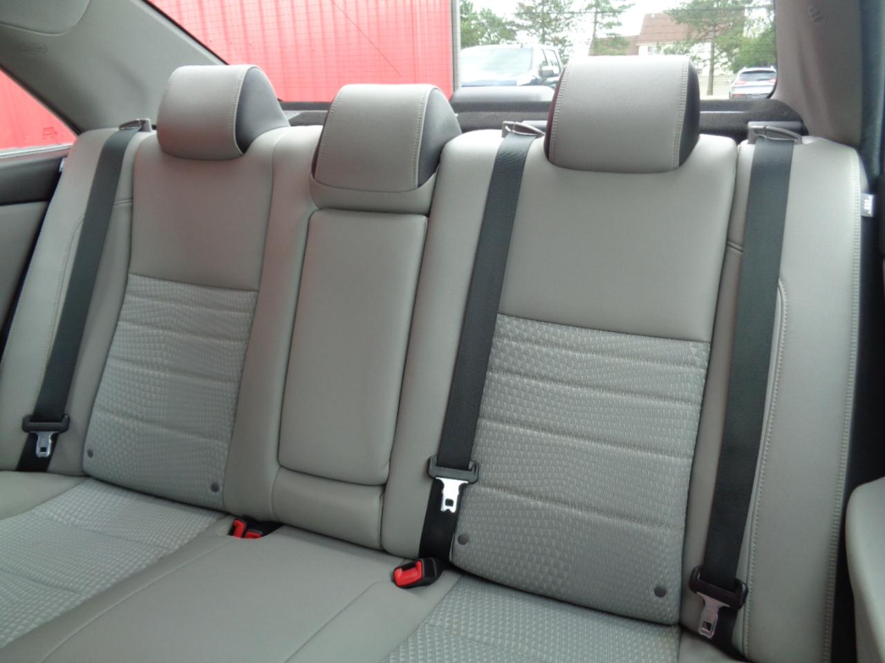 Toyota Camry SE 2015