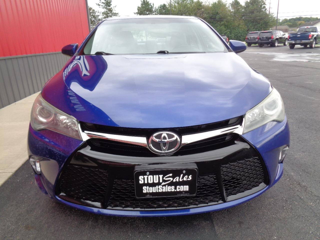 Toyota Camry SE 2015