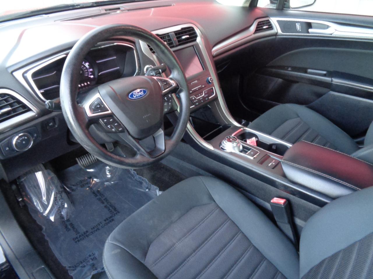 Ford Fusion SE 2019