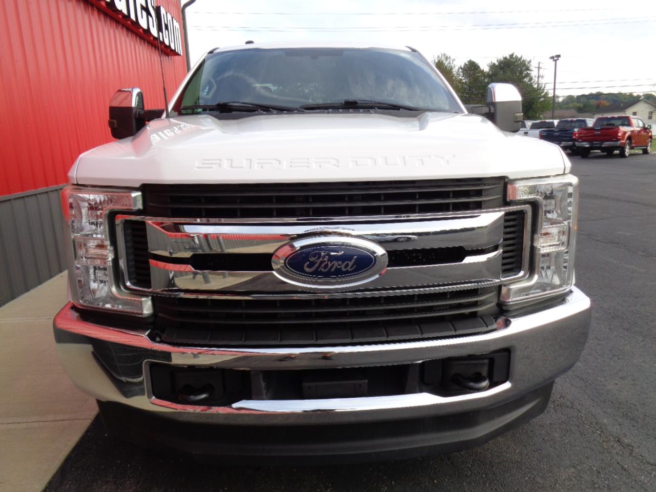 Ford F-250 SD XLT Crew Cab 4WD 2017