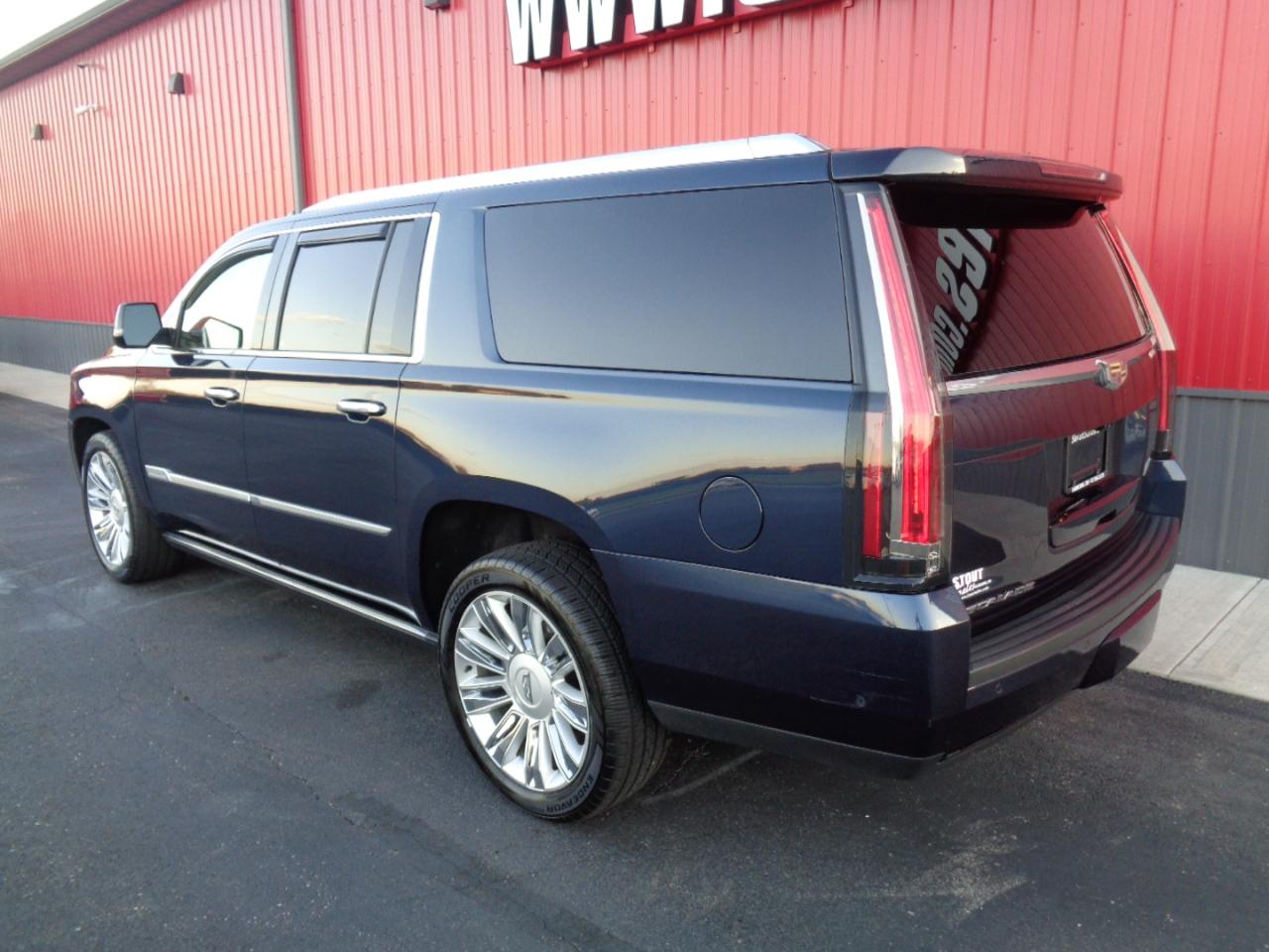 Cadillac Escalade ESV Platinum 4WD 2018