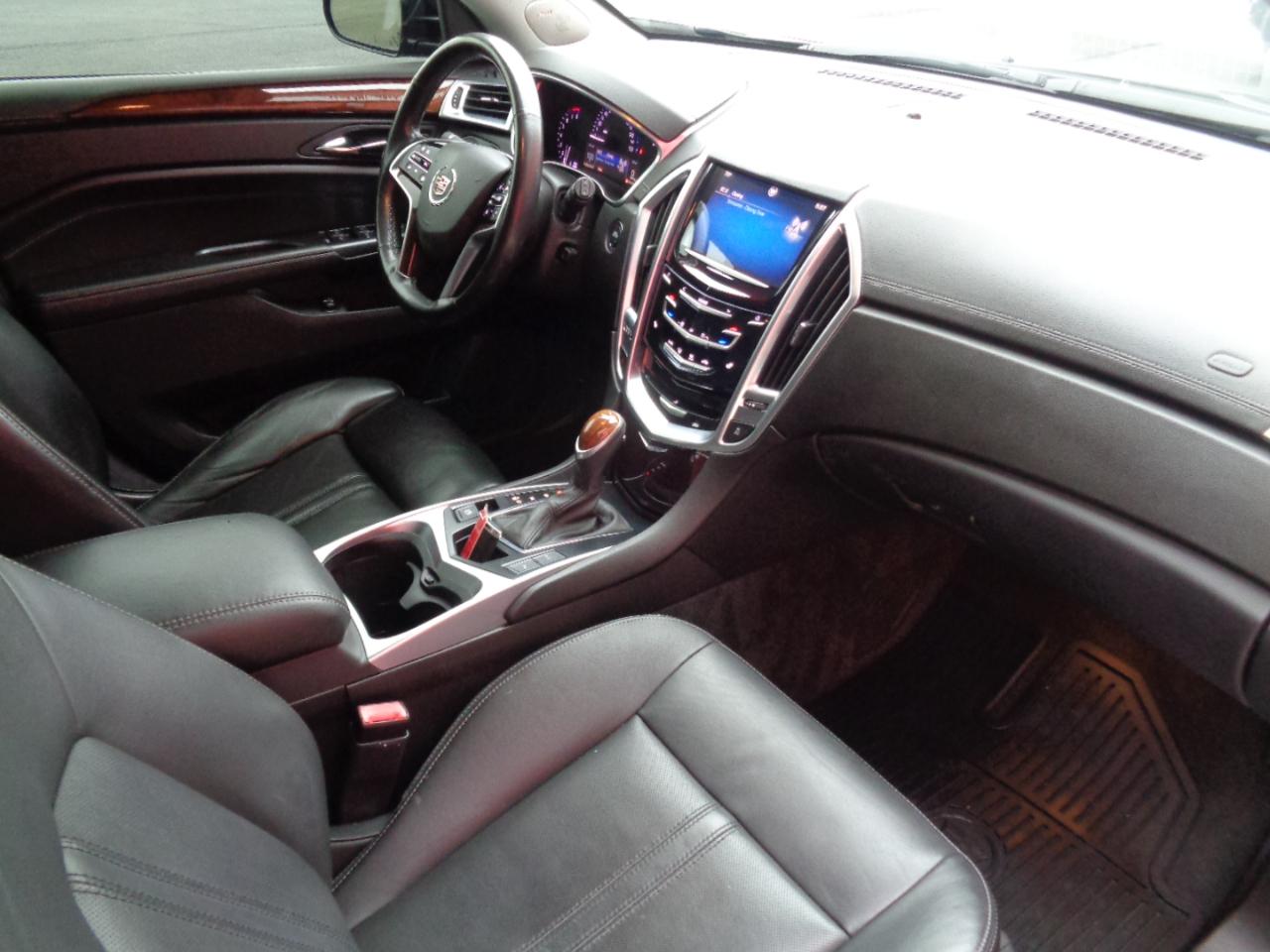 Cadillac SRX Luxury Collection FWD 2014