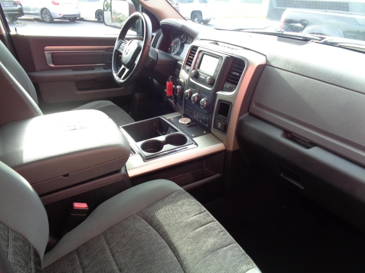 RAM 1500 SLT Quad Cab 4WD 2013