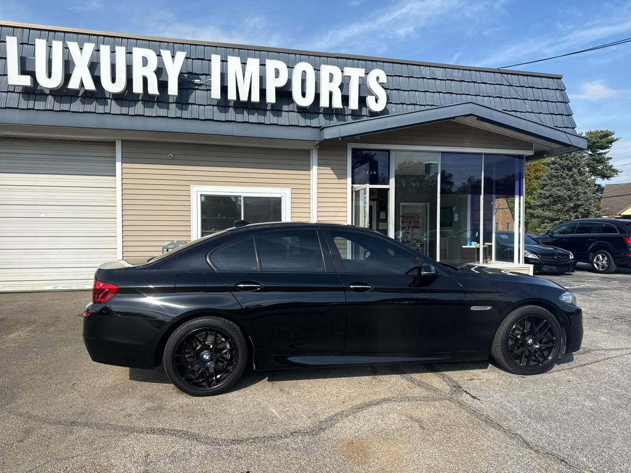 BMW 5 Series 4dr Sdn 528i xDrive AWD 2016 BMW 5 Series 4dr Sdn 528i xDrive AWD 2016