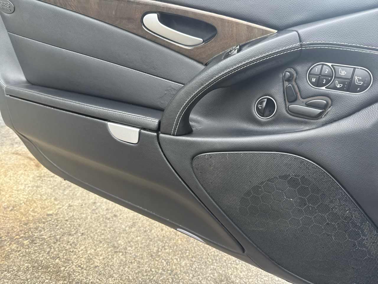 Mercedes-Benz SL-Class 2dr Roadster SL 550 2011 Mercedes-Benz SL-Class 2dr Roadster SL 550 2011