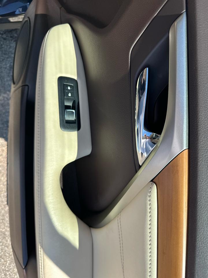 Lexus RX 350 4D SUV AWD 2016