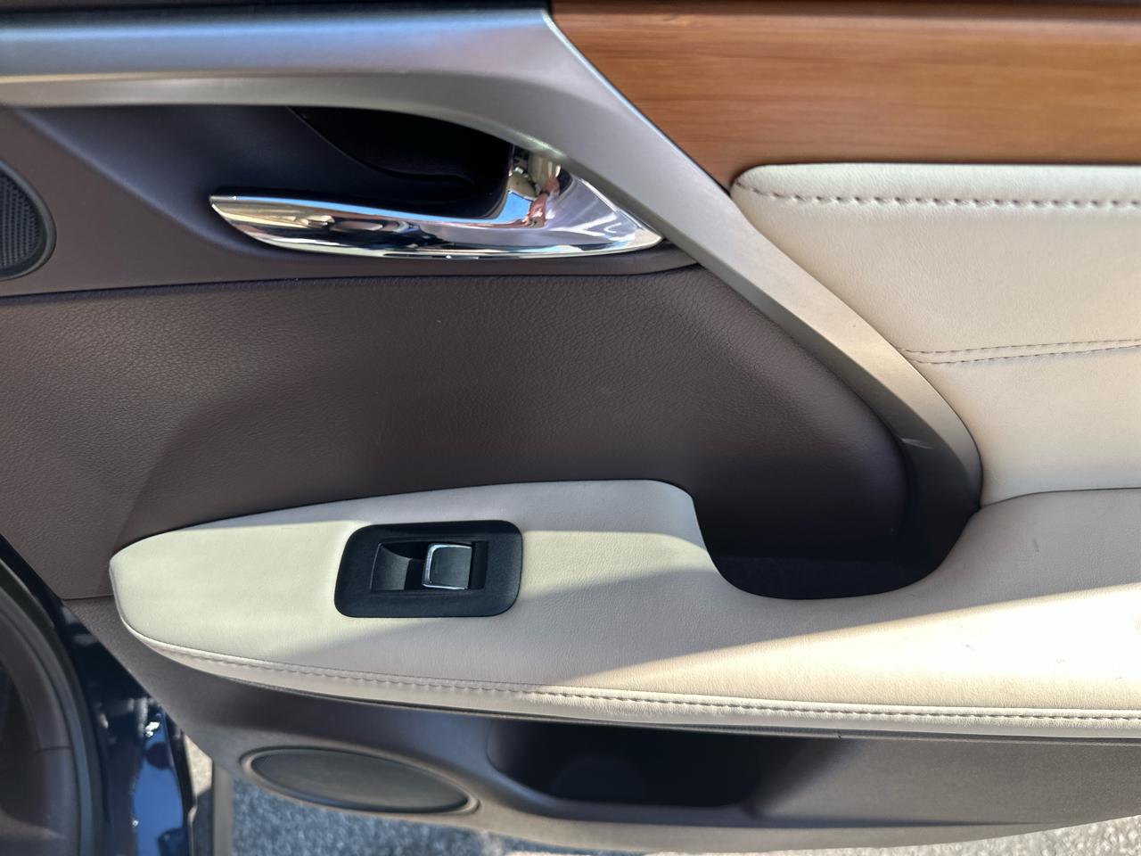 Lexus RX 350 4D SUV AWD 2016