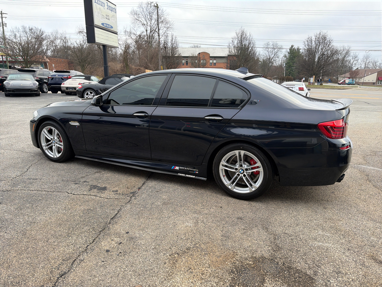 BMW 5 Series 4dr Sdn 528i RWD 2016