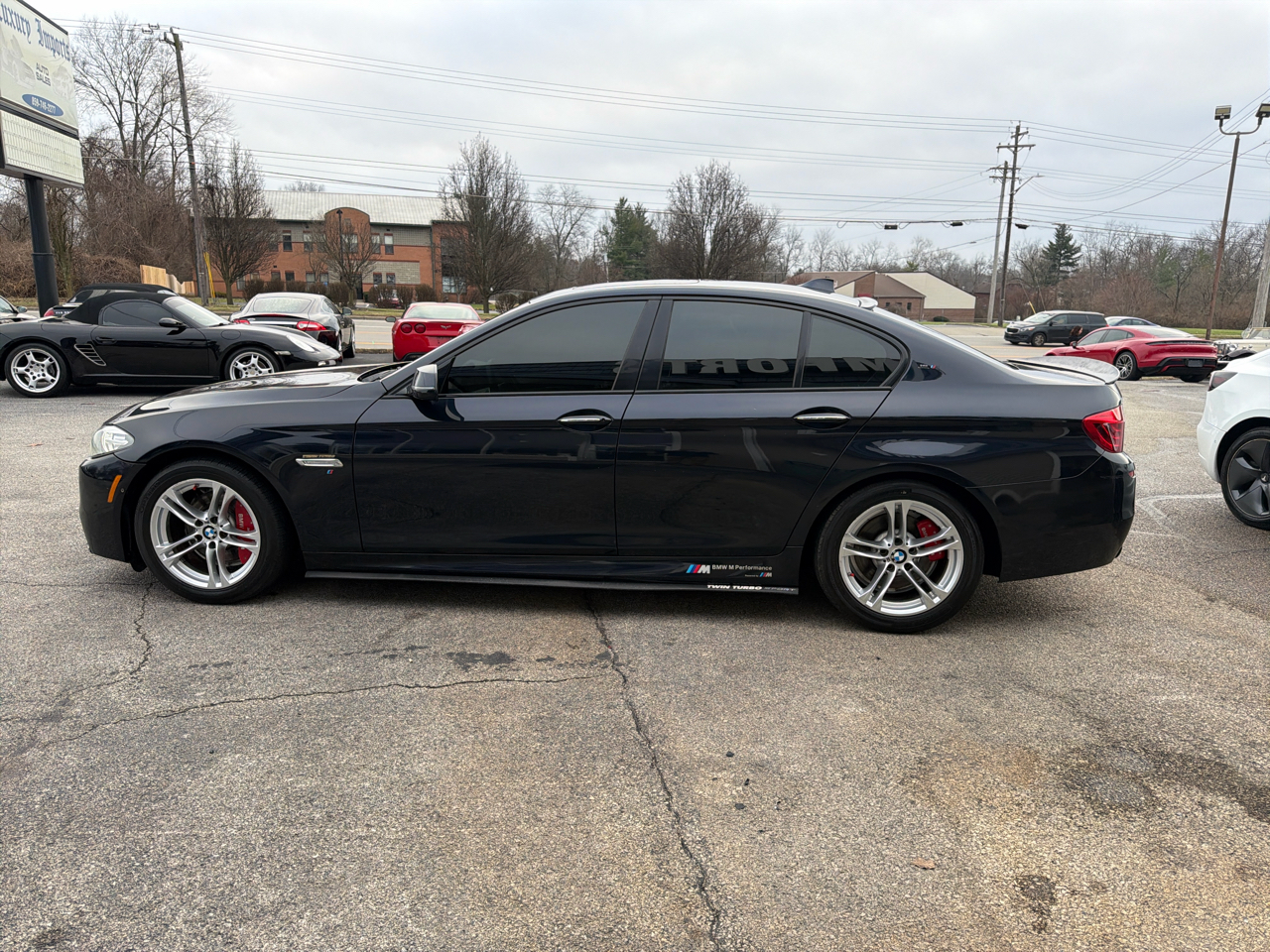 BMW 5 Series 4dr Sdn 528i RWD 2016