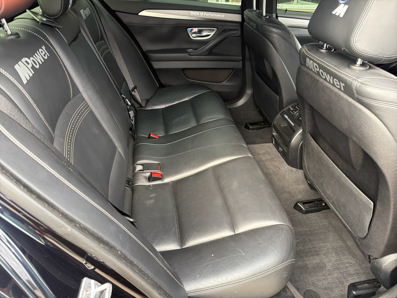 BMW 5 Series 4dr Sdn 528i RWD 2016