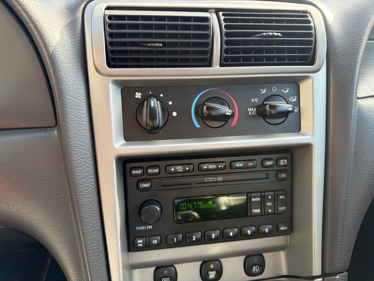 Ford Mustang 2dr Cpe Premium Mach 1 2003