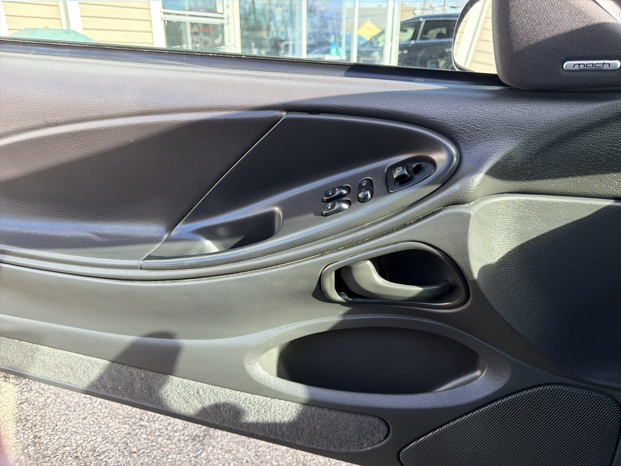 Ford Mustang 2dr Cpe Premium Mach 1 2003