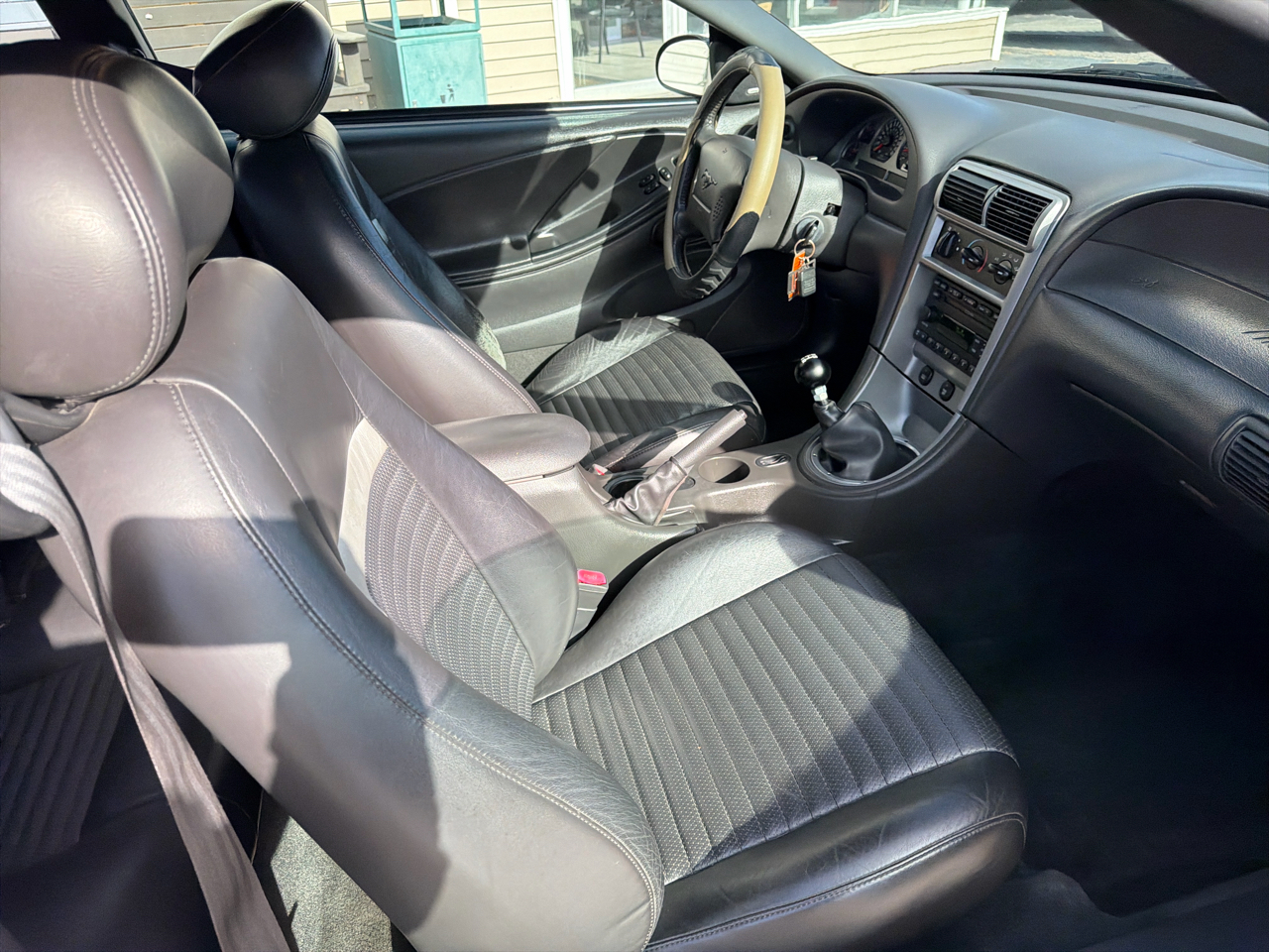 Ford Mustang 2dr Cpe Premium Mach 1 2003