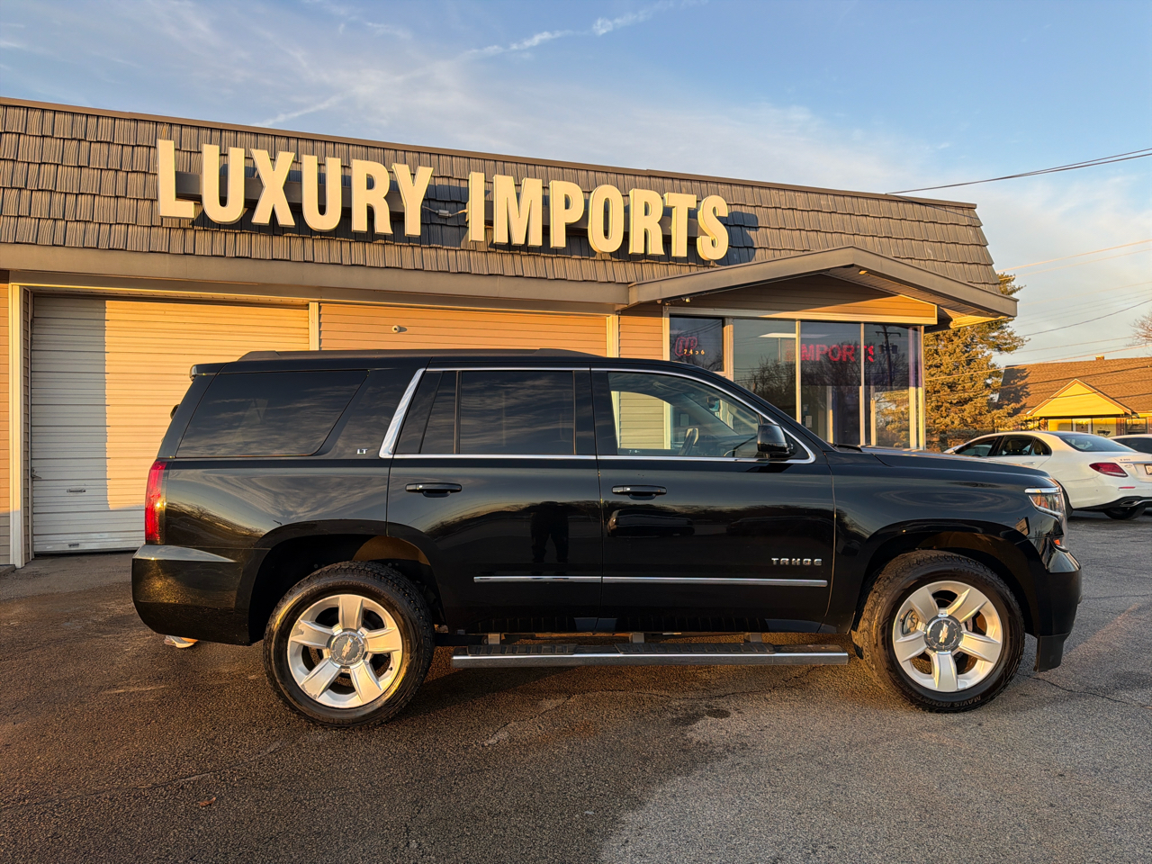 Chevrolet Tahoe 4WD 4dr LT 2017