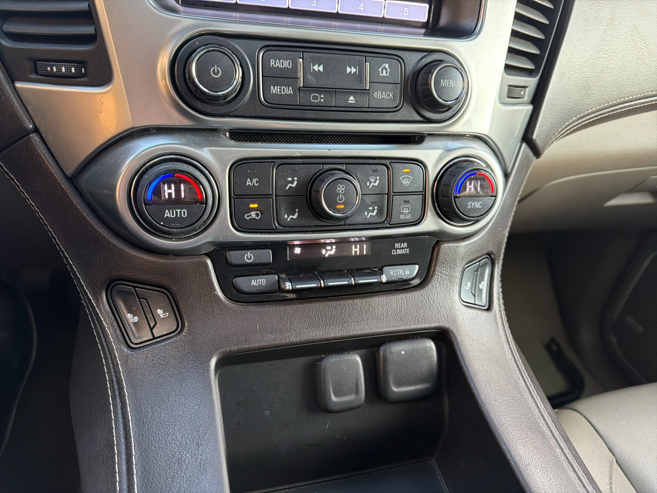 Chevrolet Tahoe 4WD 4dr LT 2017