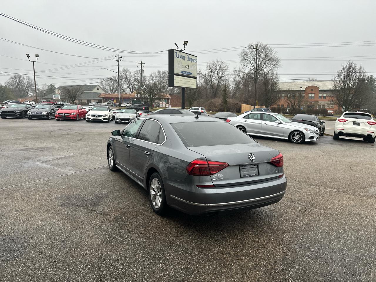 Volkswagen Passat 1.8T S Auto 2017