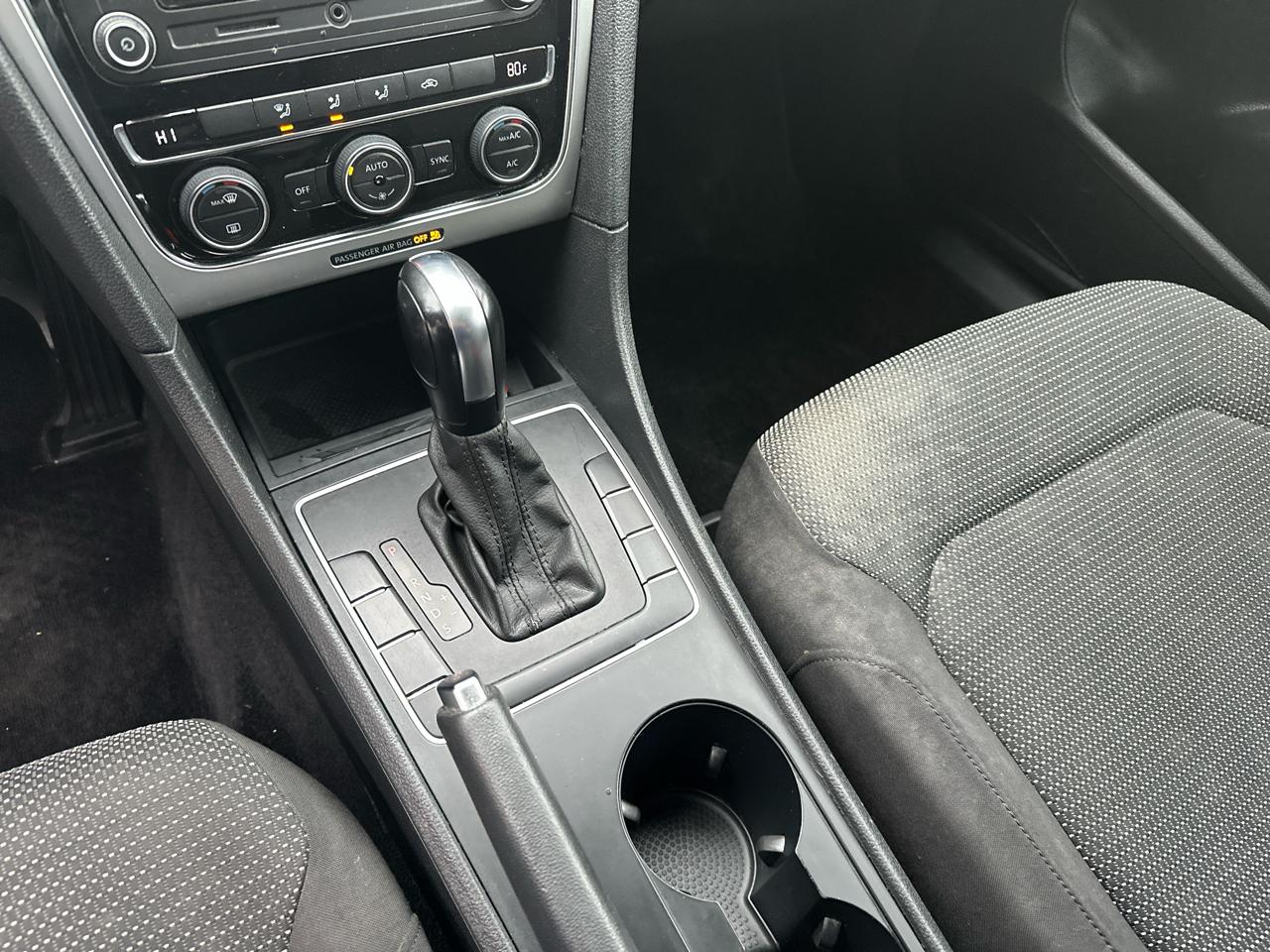 Volkswagen Passat 1.8T S Auto 2017