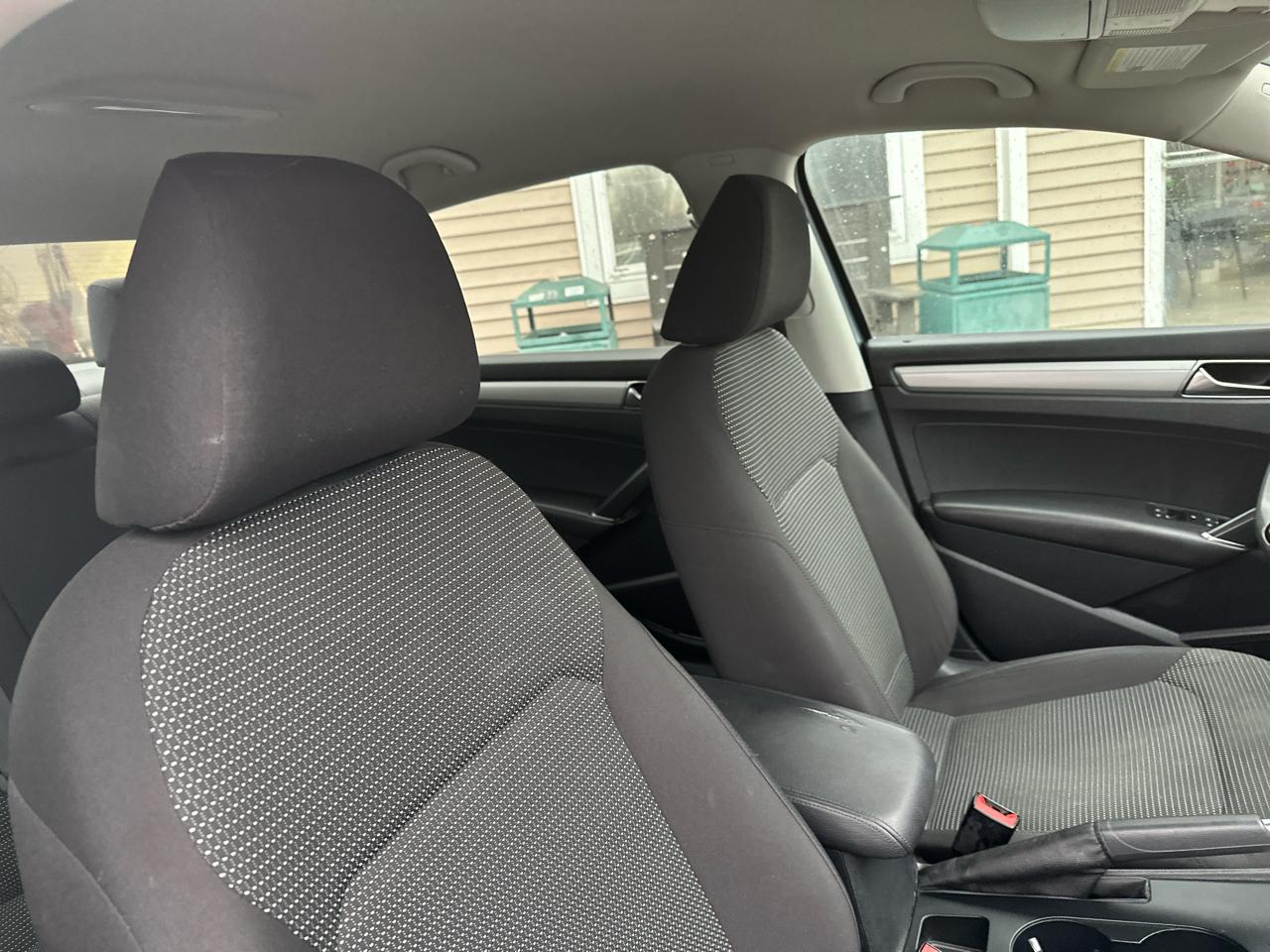 Volkswagen Passat 1.8T S Auto 2017